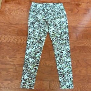 Vera Wang marble print skinnies